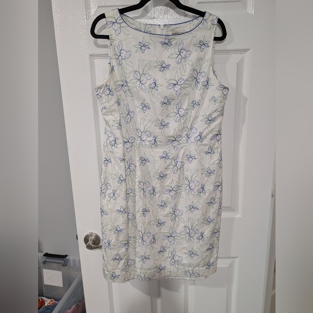Amanda Smith White, Blue & Green Floral Embroidered Sleeveless Dress in Size 14